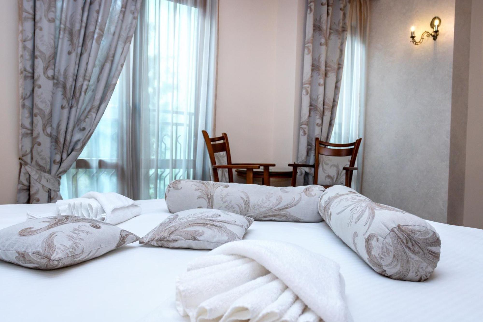 Mon Ami Apart In Studentski Grad Area Sofia Ngoại thất bức ảnh