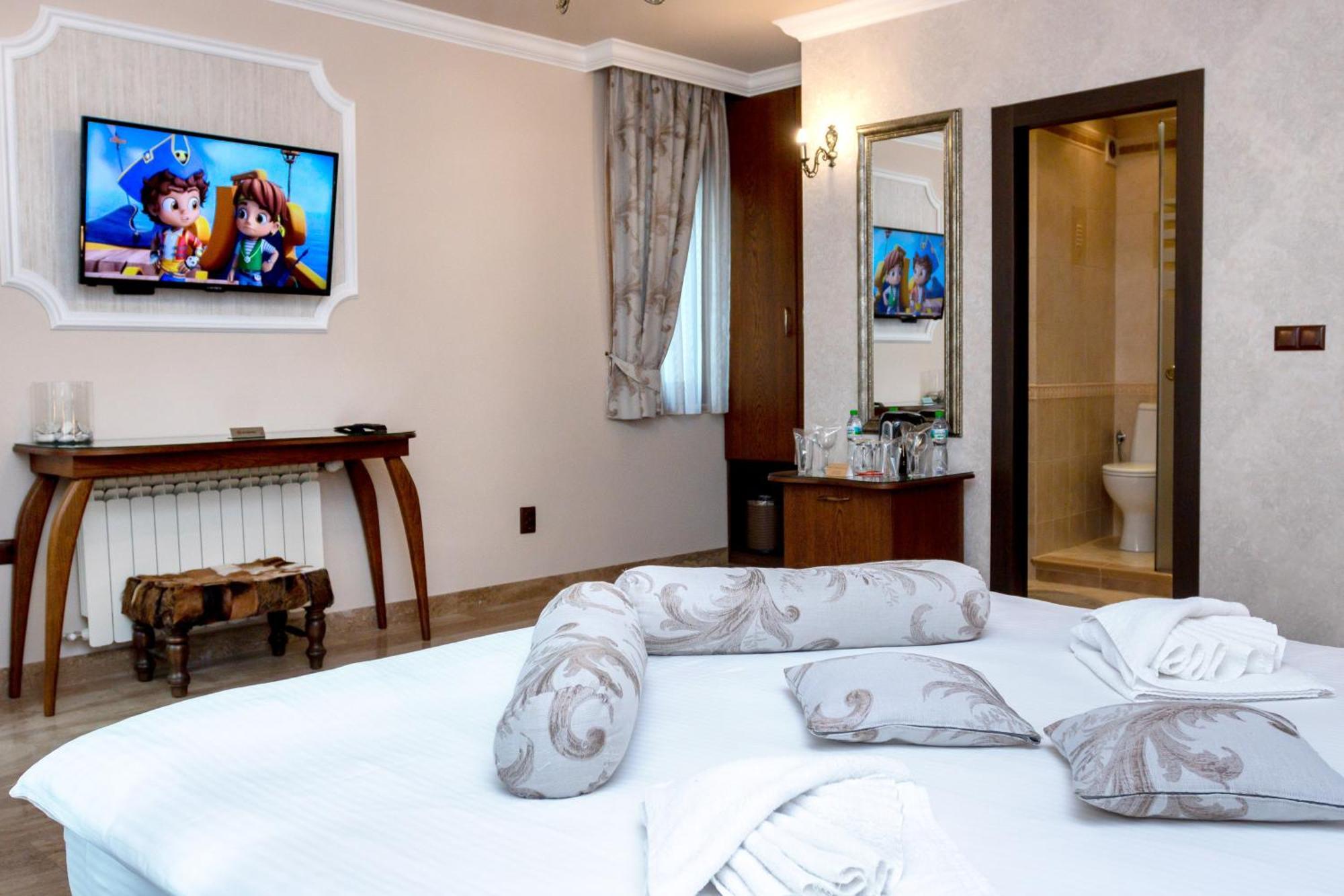 Mon Ami Apart In Studentski Grad Area Sofia Ngoại thất bức ảnh