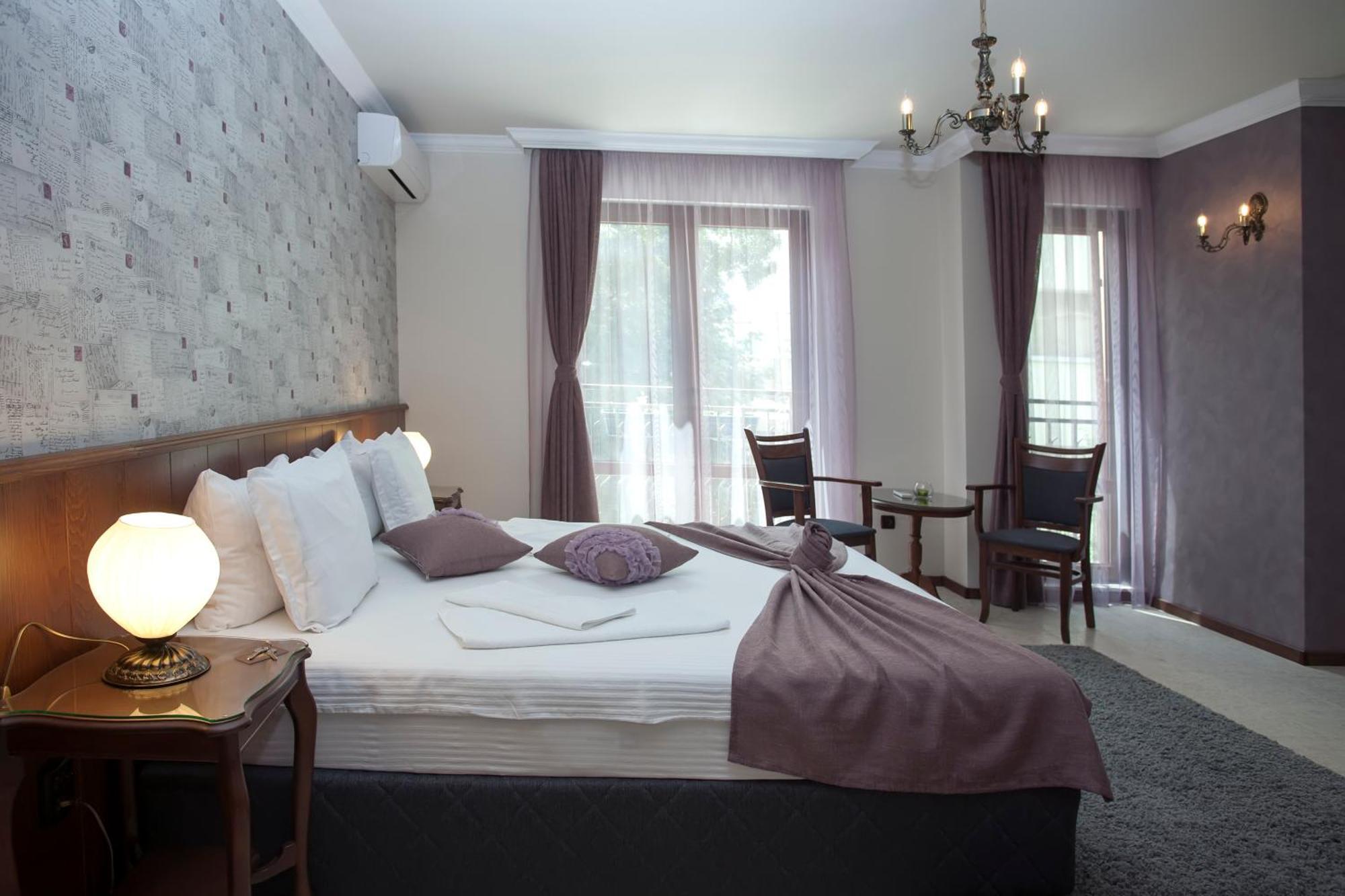 Mon Ami Apart In Studentski Grad Area Sofia Ngoại thất bức ảnh